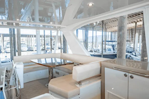 Carver 52 Command Bridge image