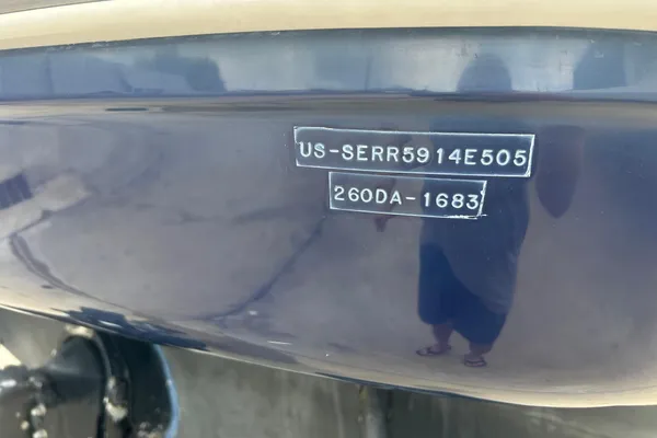 Sea Ray Sundancer 260 image