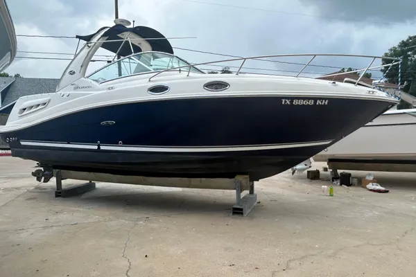 Sea Ray Sundancer 260 image