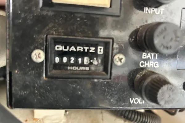 Sea Ray Sundancer 260 image