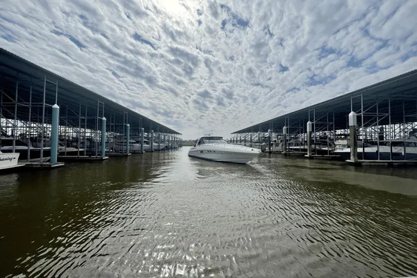 Sea Ray 52 Sundancer image