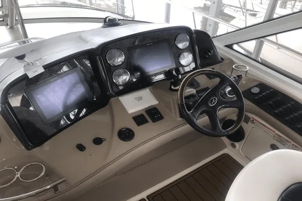 Sea Ray 52 Sundancer image