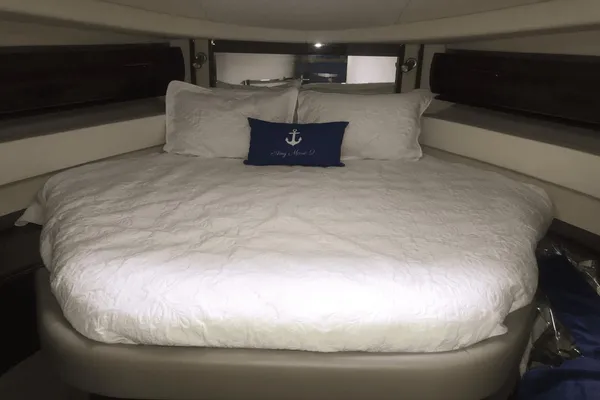 Sea Ray 52 Sundancer image