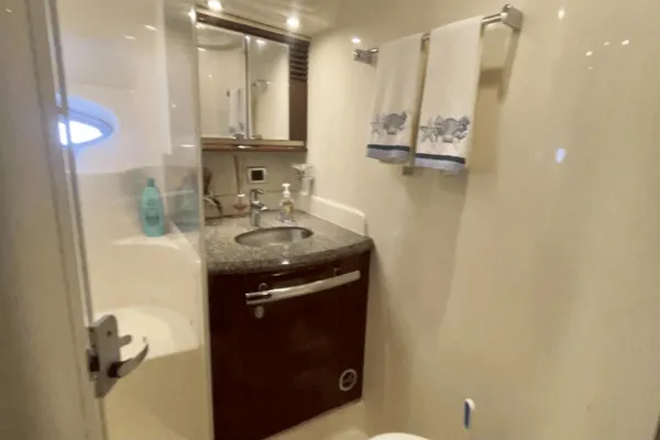 Sea Ray 52 Sundancer image