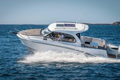 Beneteau Antares 8 Cruising Version image