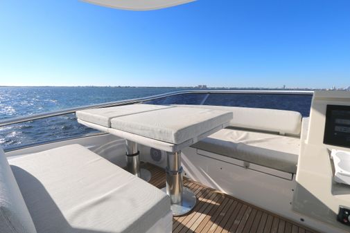 Azimut 72 Flybridge image