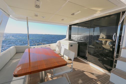 Azimut 72 Flybridge image