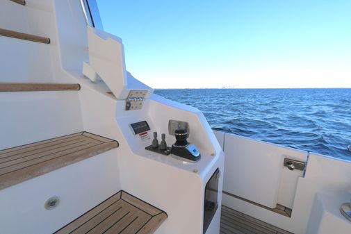 Azimut 72 Flybridge image