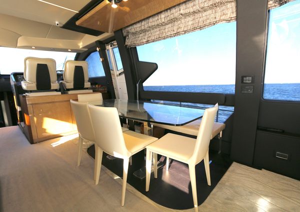 Azimut 72 Flybridge image