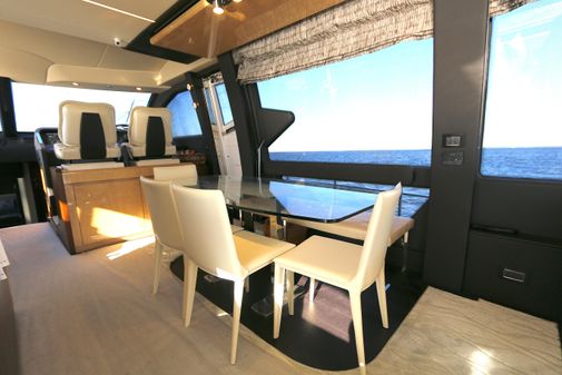 Azimut 72 Flybridge image