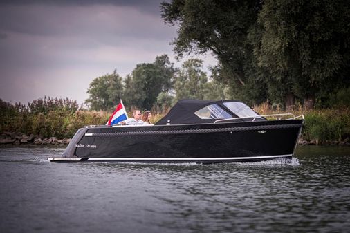 Maxima 720-RETRO-DAY-CRUISER-BOAT image