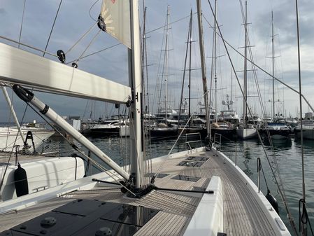 Hanse 588 image