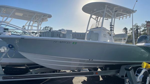 Sportsman Masters 227 Bay Boat
