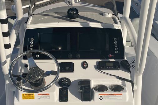Sportsman Masters 227 Bay Boat image