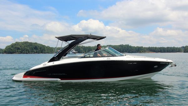 Regal 2800 Bowrider