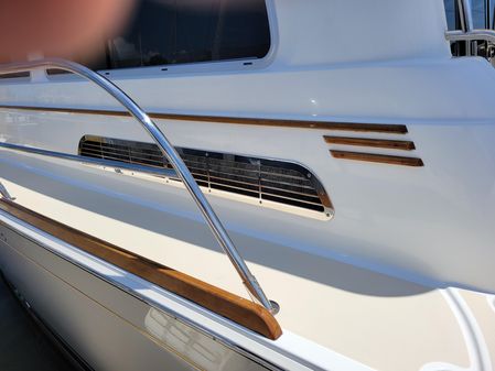 Sabre 42 Salon Express image