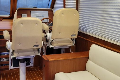 Sabre 42 Salon Express image
