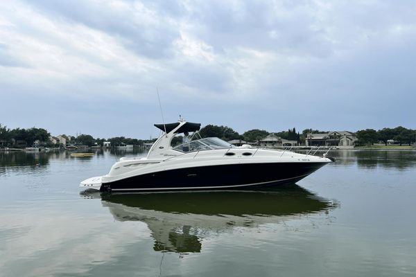 Sea Ray 320 Sundancer - main image