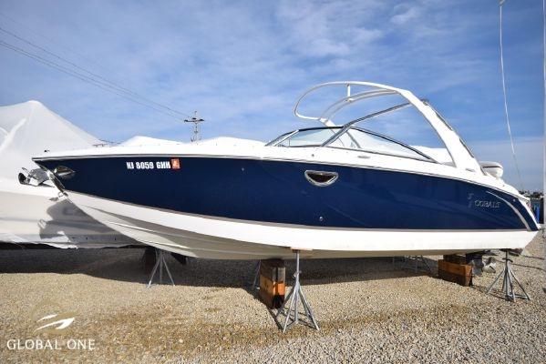 Cobalt R7 Bowrider - main image