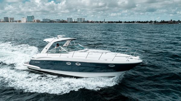 Monterey 400 Sport Yacht