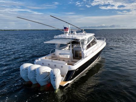 Intrepid 475 Sport Yacht image