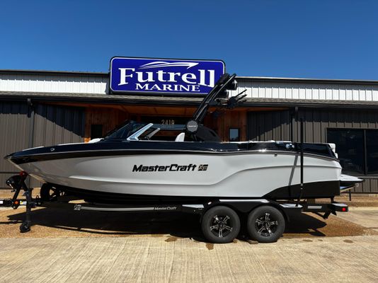 Mastercraft XT23 - main image