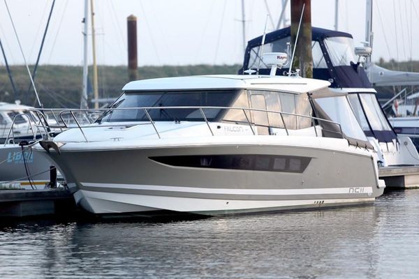 Jeanneau NC 11 - main image