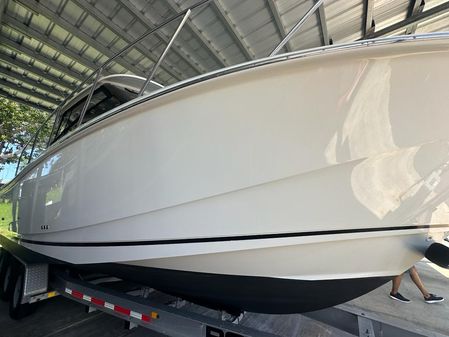 Boston-whaler 325-CONQUEST image