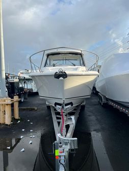 Boston-whaler 325-CONQUEST image