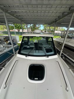 Boston-whaler 325-CONQUEST image