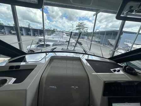 Boston-whaler 325-CONQUEST image