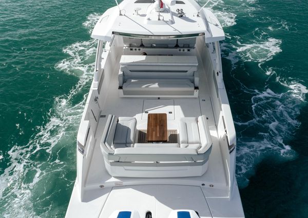 Tiara-yachts 43-LS image