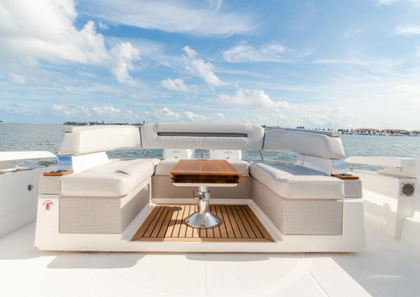 Tiara-yachts 43-LS image