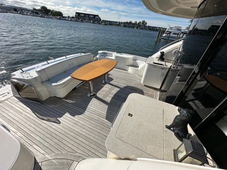 Sea Ray 60 Sundancer image