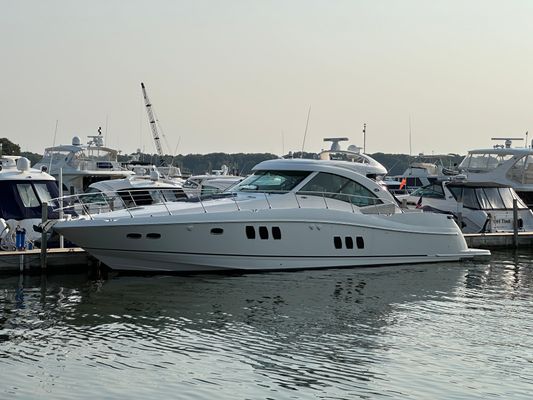 Sea Ray 60 Sundancer - main image