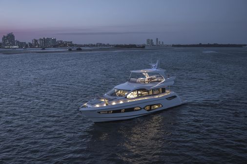 Sunseeker Manhattan 68 image