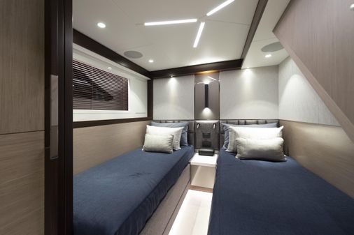 Sunseeker Manhattan 68 image