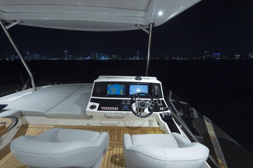 Sunseeker Manhattan 68 image