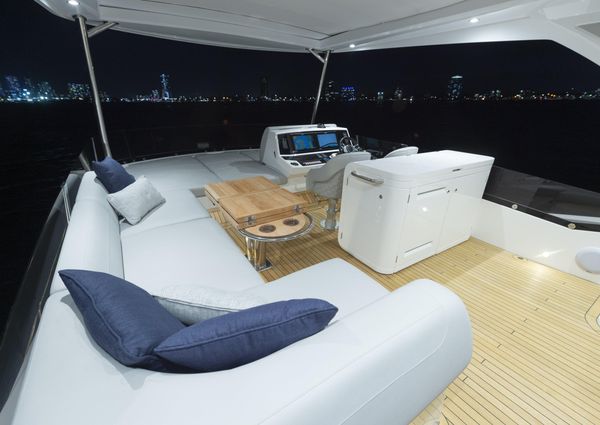 Sunseeker Manhattan 68 image