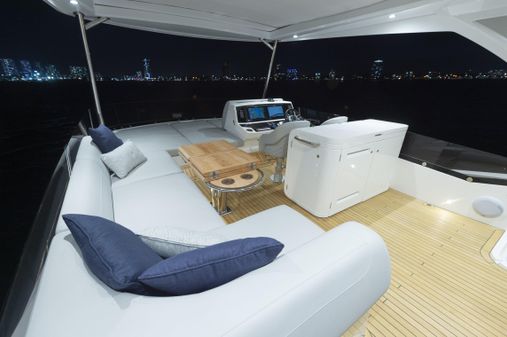 Sunseeker Manhattan 68 image