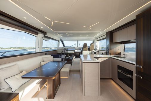 Sunseeker Manhattan 68 image