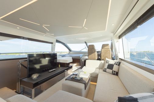 Sunseeker Manhattan 68 image