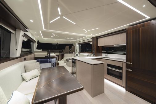 Sunseeker Manhattan 68 image