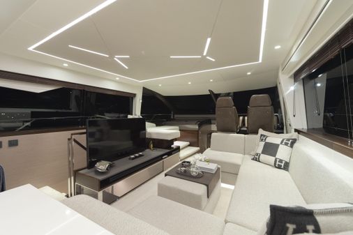 Sunseeker Manhattan 68 image