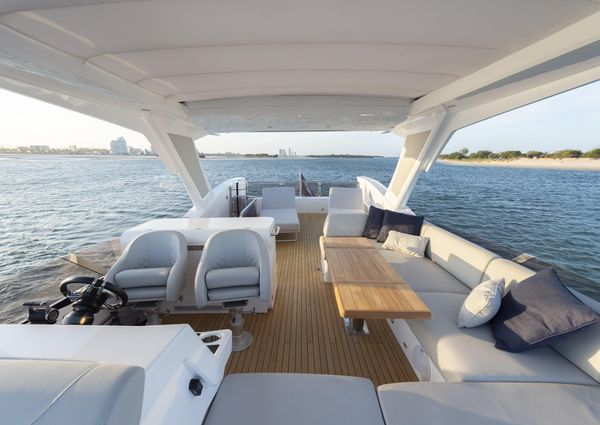 Sunseeker Manhattan 68 image