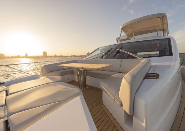 Sunseeker Manhattan 68 image