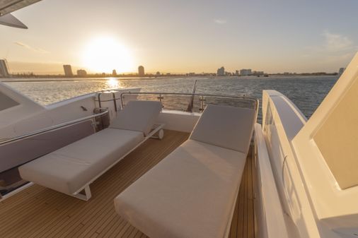 Sunseeker Manhattan 68 image