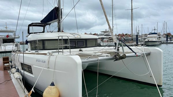 Lagoon 40 