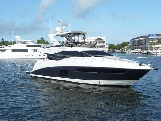 Sea Ray L590 Fly - main image