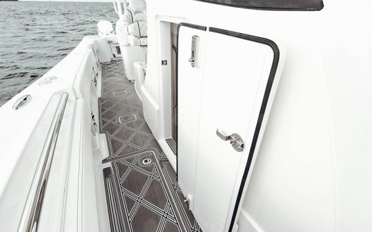 BlackWater 43 Sportfish image